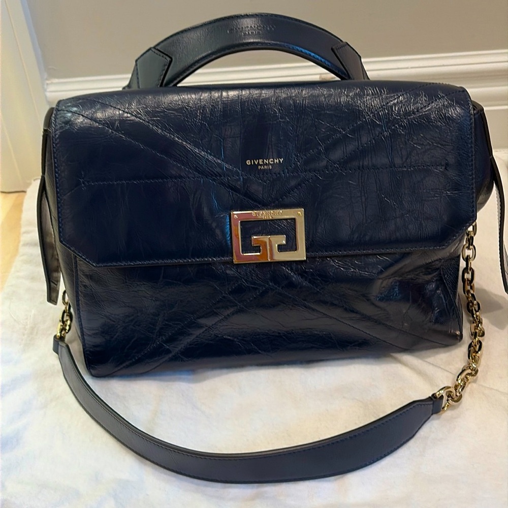 Givenchy ID flap bag Navy dark blue crinkled leather like new